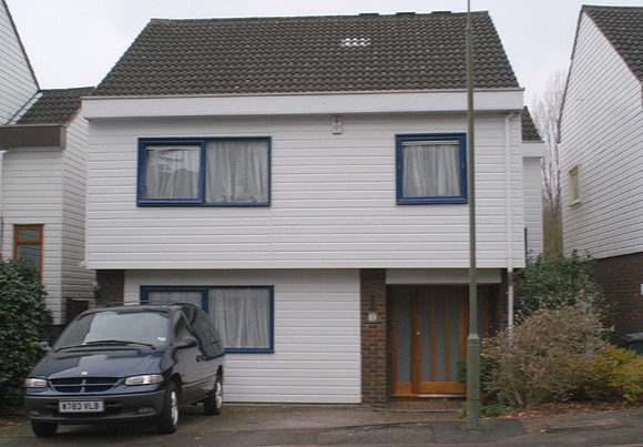 24 Colet front of house