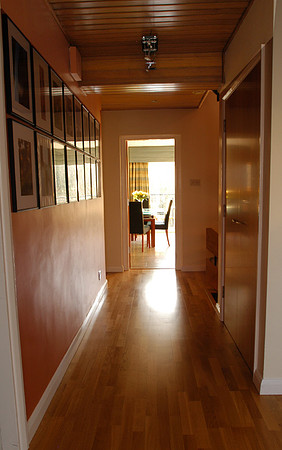11 Colet hallway