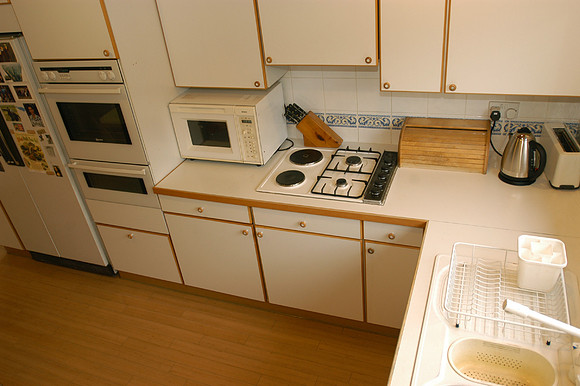 Colet old kitchen 3