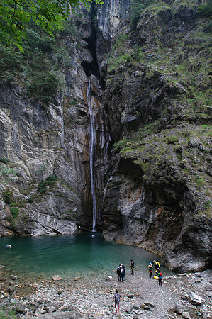 Abseil canyoning