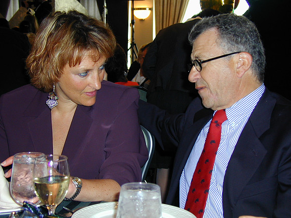 sue greg apr02