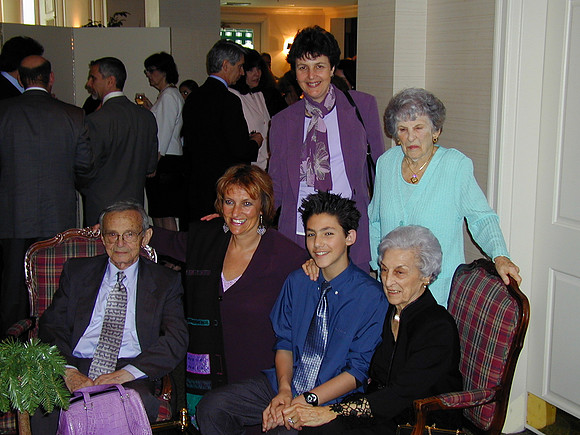 joe sue r sylvia j apr02