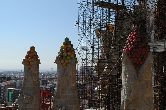 sagrada 3 fruits