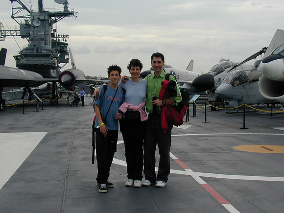 uss intrepid g r j apr02
