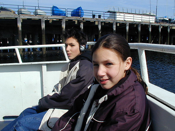 r l boston ferry apr02