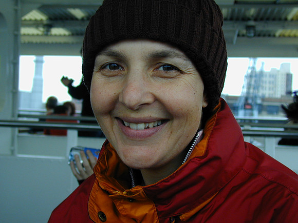 j in tea cosy hat apr02