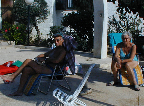 m f by pool oct 01
