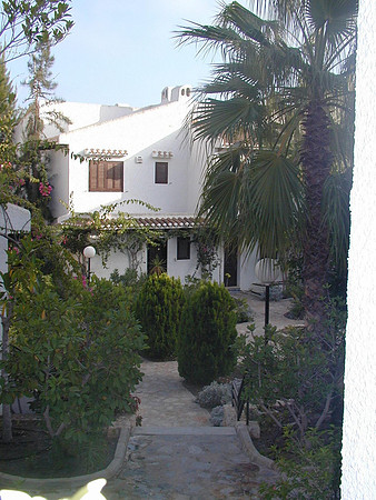 front of house oct 01