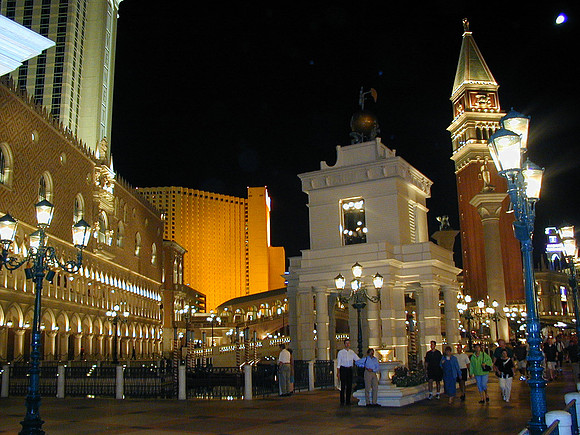 vegas venice sep00