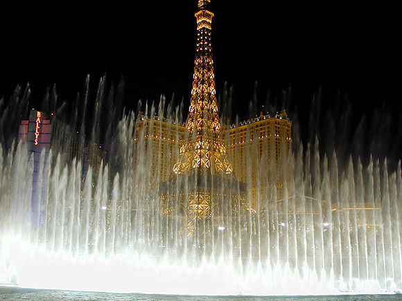 vegas bellagio fountain sep00