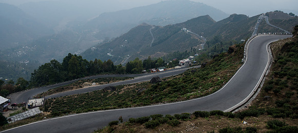 Road up to Darjeeling