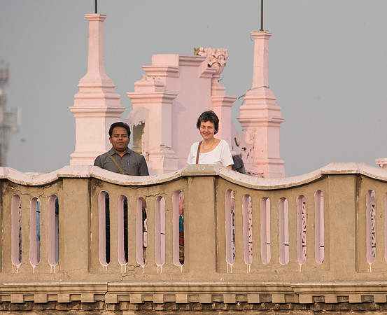 Jenni and guide on rooftop of Khari Baoli, Delhi spice market