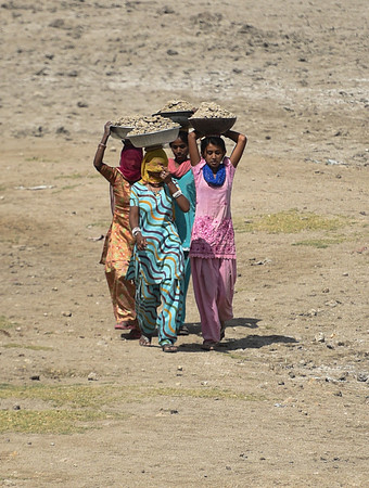 Women labourers, Rohet Garh, Rajasthan