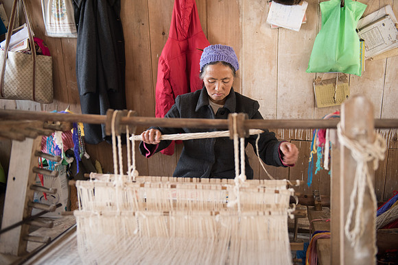 Tibetan refugee handicrafts, Darjeeling