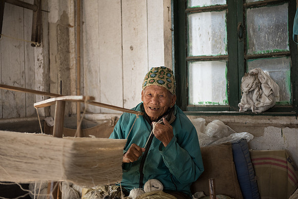Tibetan refugee handicrafts, Darjeeling