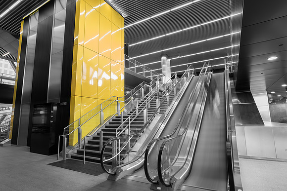 Canary Wharf escalators