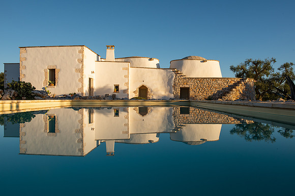 Ostuni trulli pool