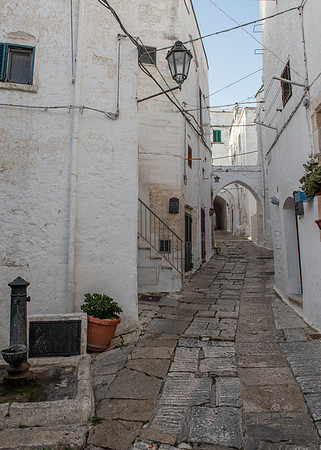Ostuni alley