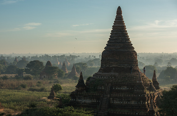 Bagan sunrise stupas