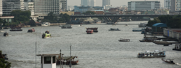 Bangkok river traffic