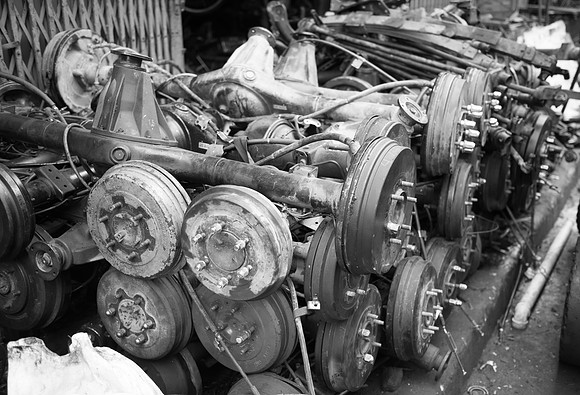 Bangkok auto breakers axles bw