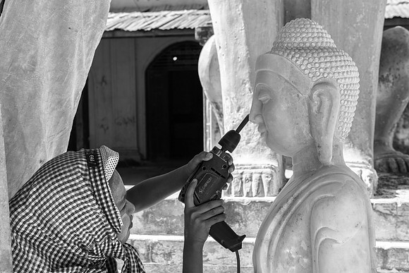 Mandalay Buddahs drill bw
