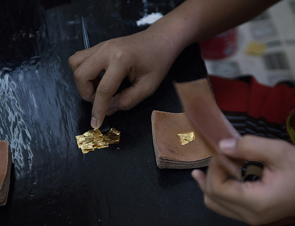 Mandalay gold leaf workers 1