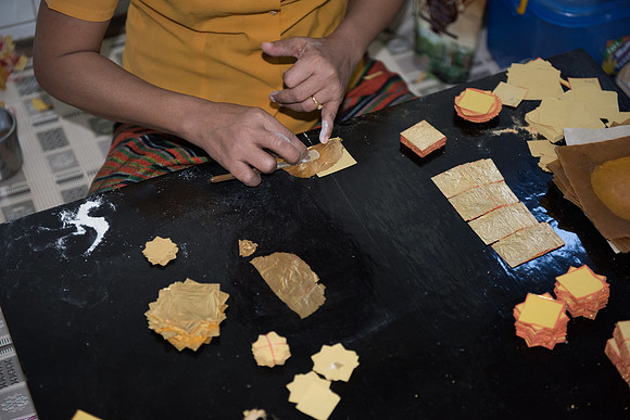 Mandalay gold leaf workers