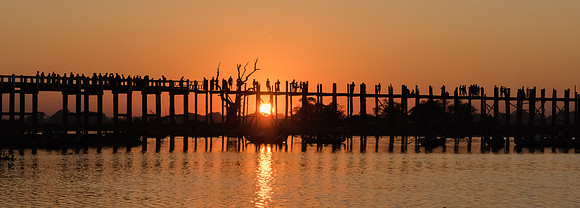 Mandalay U Bein bridge sunset pano 2