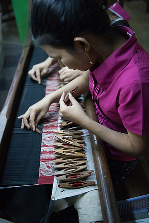 Mandalay weaving 1