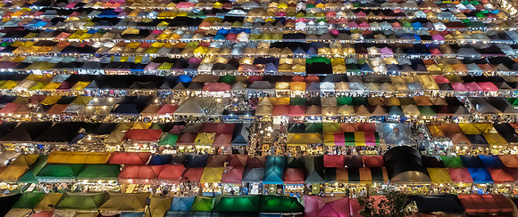 Bangkok Ratanchuri nightmarket 2