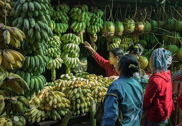 Market bananas