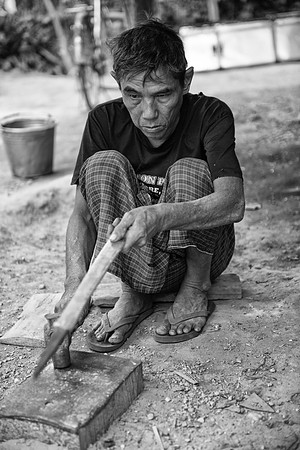 Mandalay blacksmith bw