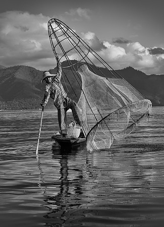 Inle lake fisherman basket 2