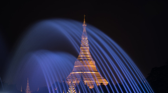 Yangon Shwedegon fountain
