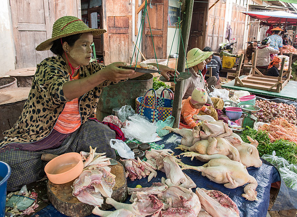 Heho market meat 2