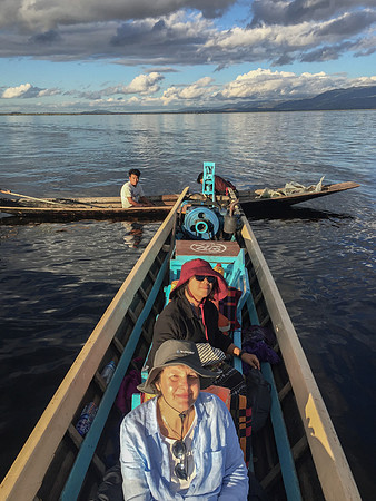 Lake Inle propeller repair Jenni