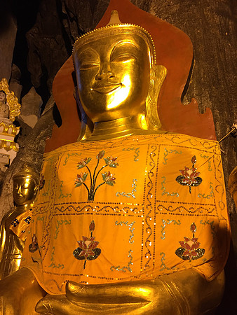 Pindaya gold Buddah