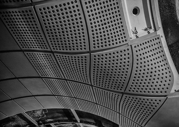 Crossrail ceiling detail tusks bw
