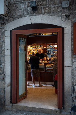 Bari bar
