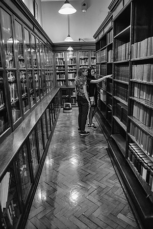 Bishopsgate library stacks BW