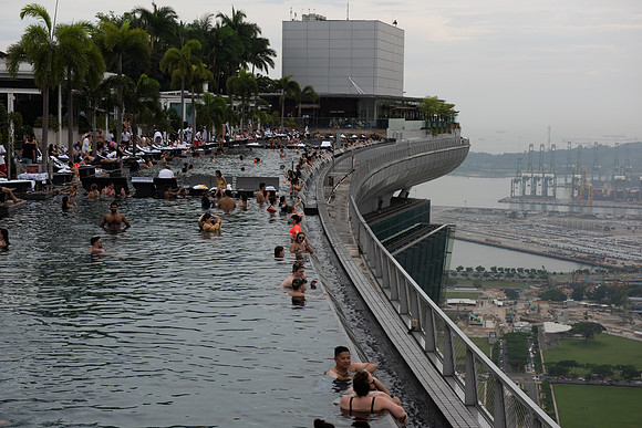 Marina Bay Sands pool