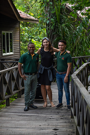 Kinabatangan jungle lodge libby and staff
