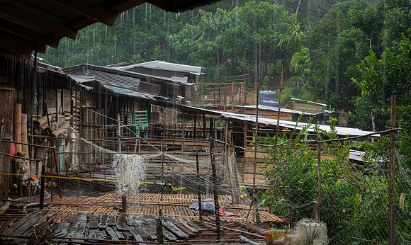 Mengkak longhouse downpour