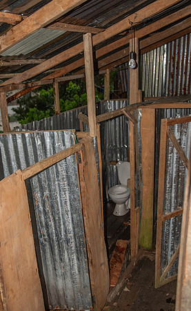 Mengkak longhouse toilet