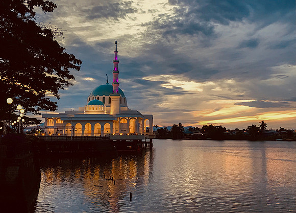 Kuching mosque sunset