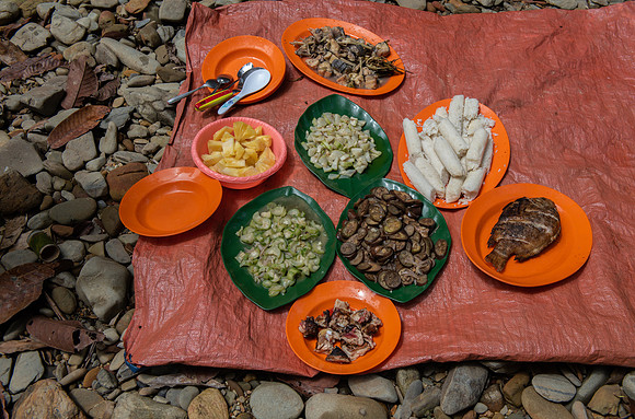 Mengkak waterfall hike Lunch