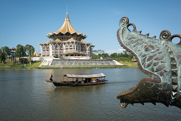 Kuching parliament dragon mouth