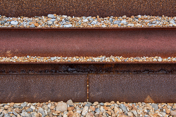 Cat blade with shingle