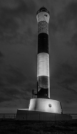lighthouse bw
